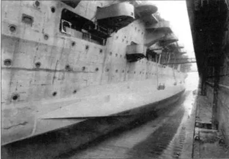 Правый борт авианосца Проект перестройки крейсера Ое Grass в авианосец 1943 - фото 14
