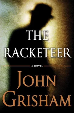 John Grisham The Racketeer обложка книги