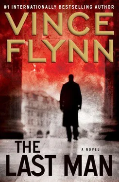 Vince Flynn The Last Man обложка книги