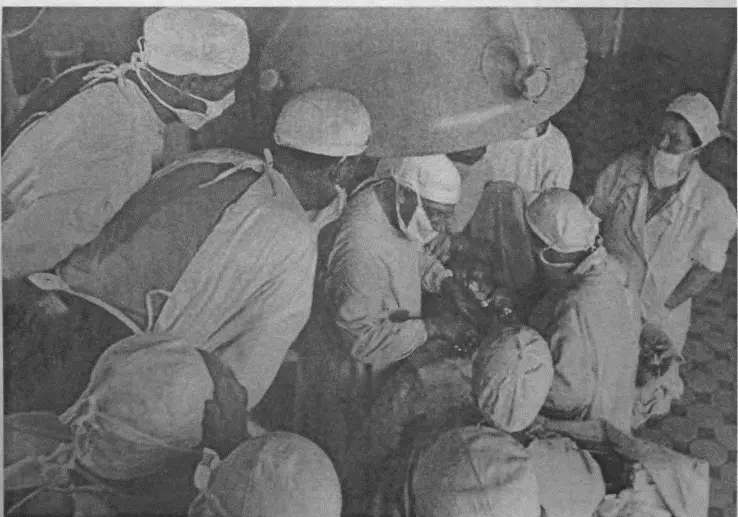 Оперирует С С Юдин Институт им Н В Склифосовского 1948 С С Юдин с - фото 5