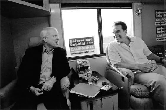 Arizona Senator John McCain rode the bus with me to help campaign for my - фото 162