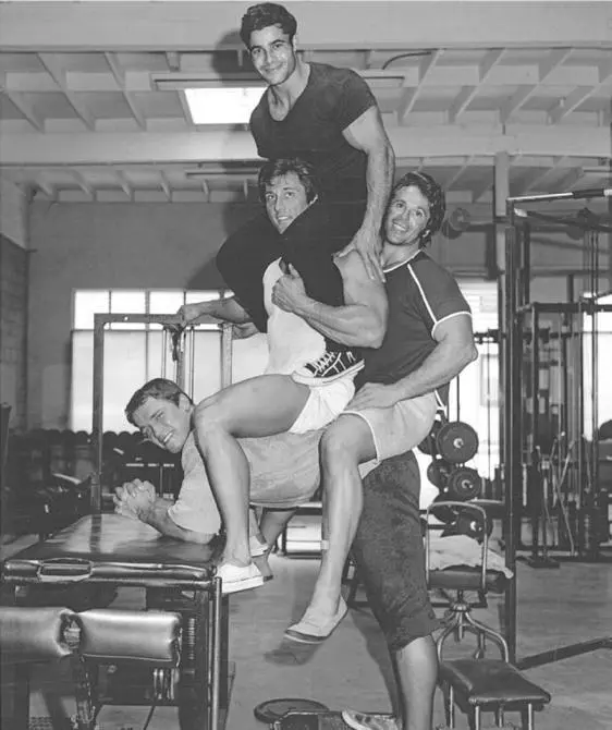 My training partners from top Franco Columbu Frank Zane and Pete Caputo at - фото 20