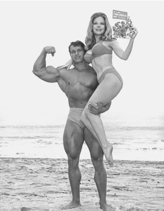 Joe Weiders wife Betty and I often posed for ads in his magazines The pitch - фото 21