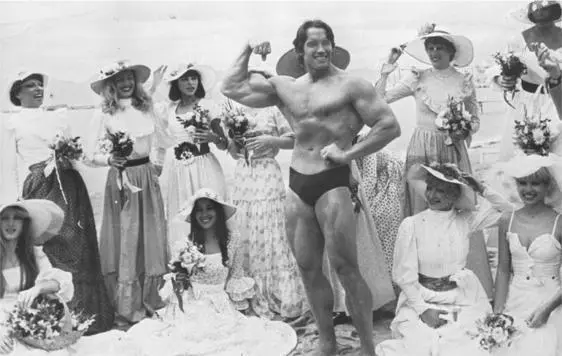 When we promoted Pumping Iron at the Cannes Film Festival in 1977 George - фото 51