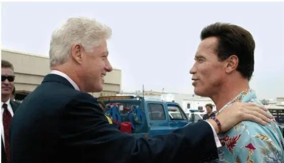 Former President Bill Clinton loved visiting movie sets On his way to a speech - фото 93