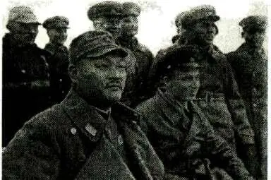Совместная фотография советскомонгольской и японской делегаций на переговорах - фото 28