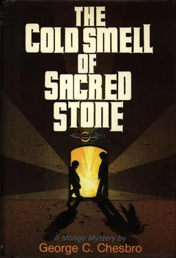 George Chesbro The Cold Smell Of Sacred Stone обложка книги