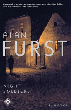 Alan Furst Night Soldiers обложка книги