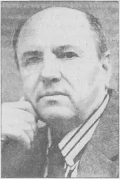 В 1954 году закончив семилетку поступил в Майкопский сельскохозяйственный - фото 16