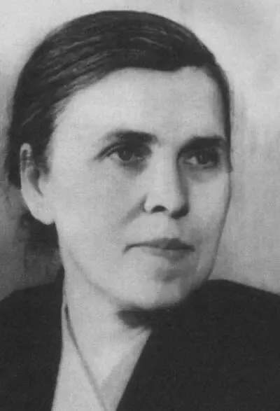 К В Рождественская в 1950е годы ответственный секретарь Пермской - фото 22