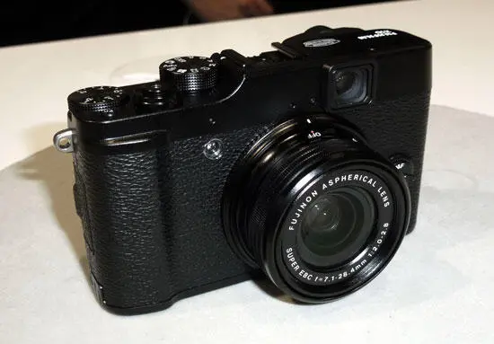 Fujifilm X10 Fujifilm X100 К оглавлению Колумнисты Дмитрий Вибе В тихой - фото 26