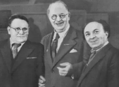 С Я Маршак П П Кончаловский С М Михоэлс 1946 г Члены Президиума - фото 48