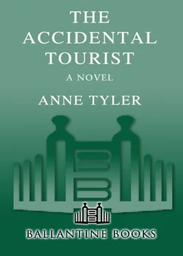 Anne Tyler The Accidental Tourist обложка книги