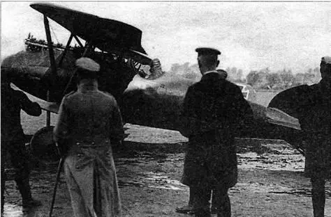 Осень 1917 г Манфред в кабине одного из Альбатросов DV 11й эскадрильи - фото 15