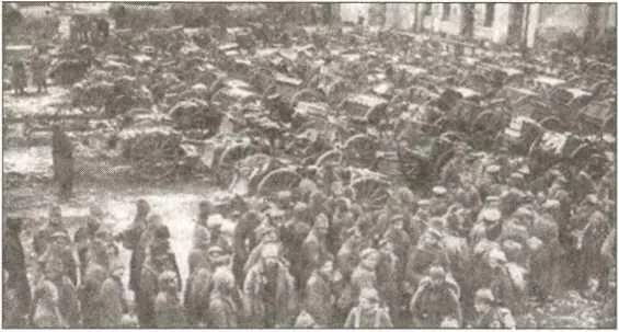 Русские пленные солдаты и артиллерия захваченные под Танненбергом 1914 год - фото 22