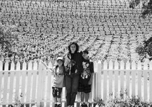 Susan and her children on a trip to a California vineyard A page from the - фото 35