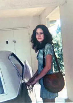 Susan at age 15 Around the time this photo was taken she began seeing Felix - фото 2
