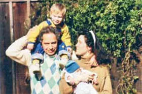Felix and Susan in a happy moment with their children Felix enjoying the - фото 4