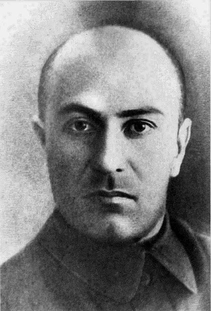 Типичный партиец Фотография Бориса Бибикова из партийного билета 1936 год - фото 3