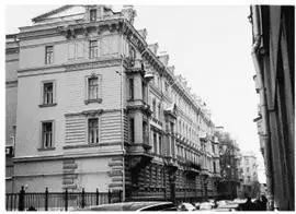 In 1949 death stalked the elegant pink Granovsky apartment block close to the - фото 52