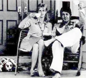 К тому времени Полу удалось решить проблемы с американской визой возникшие - фото 16