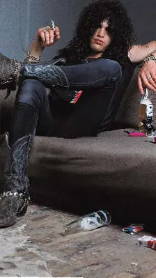 Slash during his forced exile in Hawaii He was sent there by management for - фото 57