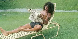 Slash during his forced exile in Hawaii He was sent there by management for - фото 58
