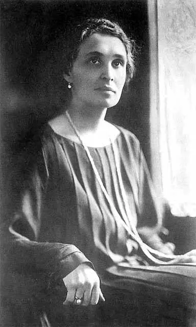 Жена П H Врангеля Ольга Михайловна 1920е гг Ротмистр лейбгвардии - фото 13