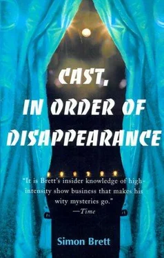 Simon Brett Cast in Order of Disappearance обложка книги