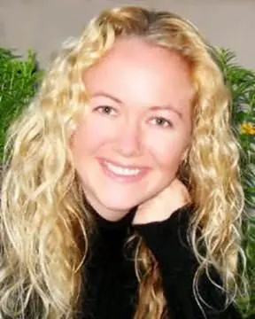 Gemma Halliday is the author of the High Heels Mysteries the Hollywood - фото 2