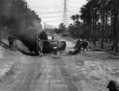 Смерть Джеймса Харрелсона Генерал Дэвид Петреус и Ральф Козларич - фото 13