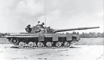 Опытный танк Объект 172 Серийный танк Т72 Танк Т72 первых серий - фото 245