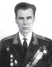 Главный конструктор УКБТМ в 19531969 гг ЛН Карцев Основной боевой танк - фото 76