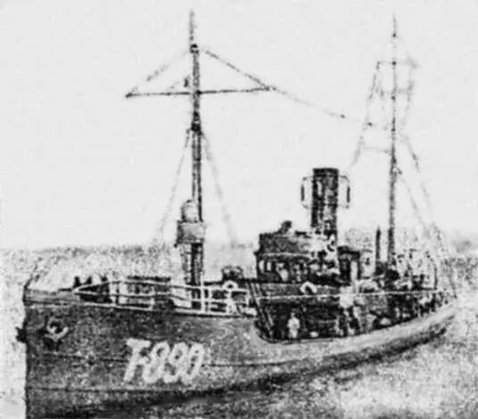 Тральщик Т890 Команда малого морского охотника Северного флота ведет огонь - фото 13