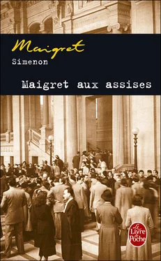 Simenon, Georges Maigret aux assises обложка книги