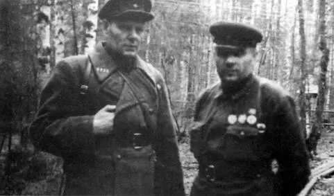 Заместитель командующего 54й армией по танковым войскам полковник А В - фото 32