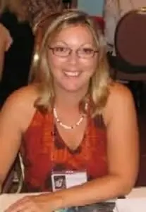 CATHRYN FOXgraduated from university with a Bachelor of Business degree - фото 2