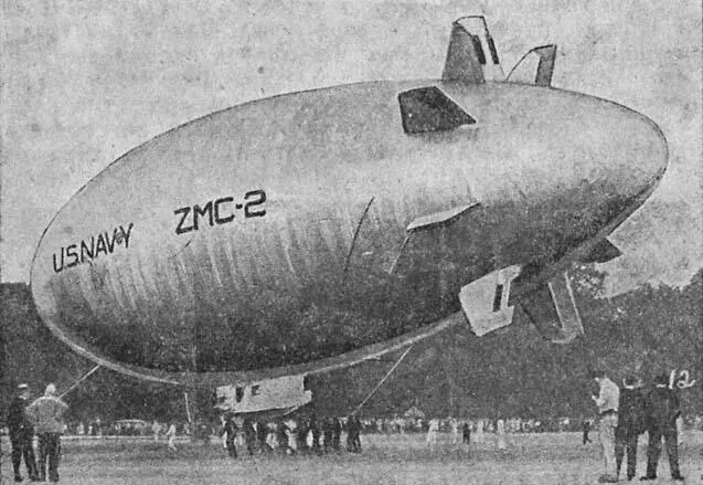 Рис 14 Американский цельнометаллический дирижабль ZMC2 при посадке Подъемный - фото 14