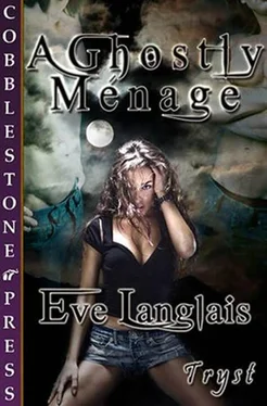 Eve Langlais A Ghostly Ménage обложка книги