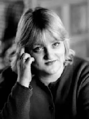 Of IrishScottish parentage LYNNE GRAHAMhas lived in Northern Ireland all her - фото 2