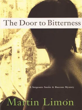 Martin Limon The Door to Bitterness обложка книги