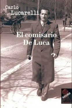 Carlo Lucarelli El comisario De Luca обложка книги