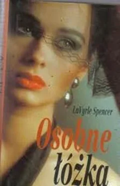 LaVyrle Spencer Osobne Łóżka обложка книги