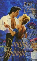 Julia Quinn - Dancing At Midnight