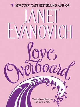Janet Evanovich Love Overboard aka Ivan Takes a Wife