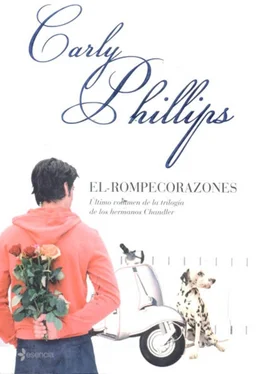 Carly Phillips El Rompecorazones обложка книги