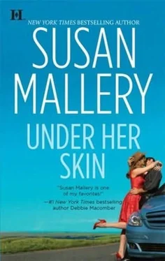 Susan Mallery Under Her Skin обложка книги