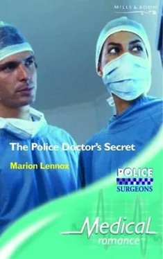 Marion Lennox The Police Doctor’s Secret обложка книги