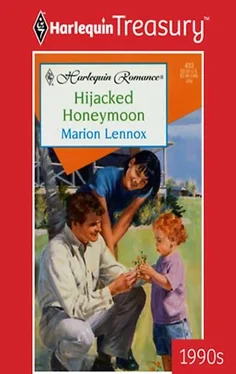 Marion Lennox Hijacked Honeymoon обложка книги