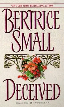 Bertrice Small Deceived обложка книги